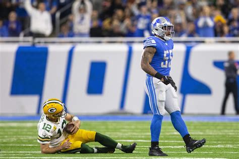 Lions LB Derrick Barnes delivers career-best showing in win against ...