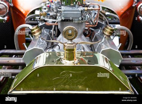 Customised 1917 Ford T Bucket engine on display at the Classic Auto ...