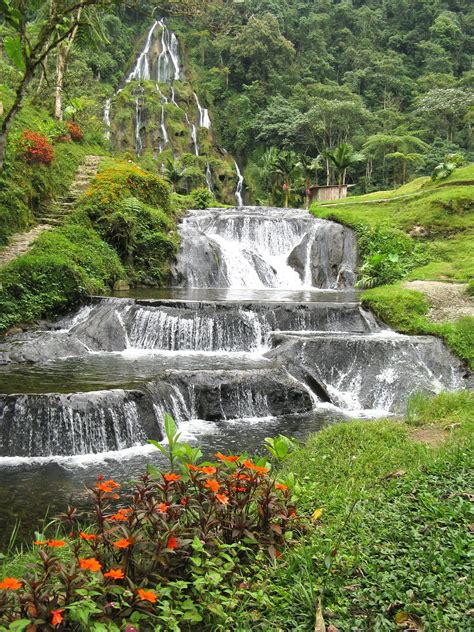 Cascade in Colombia | Paisajes de colombia, Paisajes naturales de colombia, Cascadas