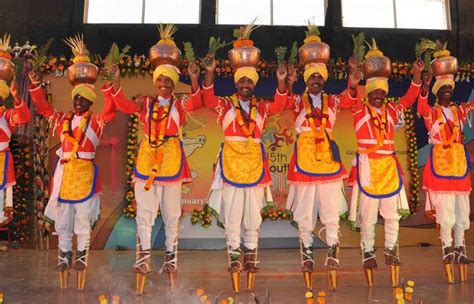 Photo Gallery of Dances of Karnataka- Explore Dances of Karnataka with Special Attractive Real ...