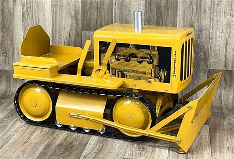 1950s Caterpillar D-4 restored pedal dozer - Schneider Auctioneers LLC