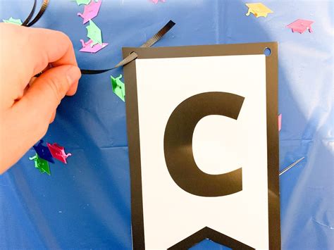 DIY Graduation Banner Tutorial and FREE Printables!