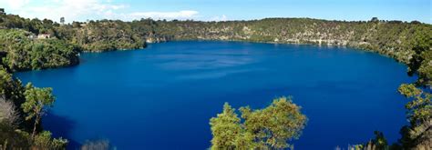 Blue Lake Mount Gambier - The Aussie Nomad