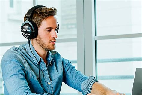 11 Best Headphones Brands in 2024