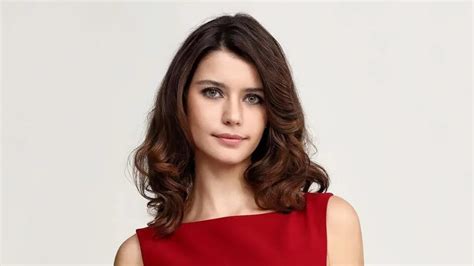 Beren Saat - Biography, Height, Life Story, TV Series