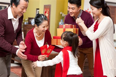 The Evolution Of Gift-Giving In Vietnam | Vietcetera