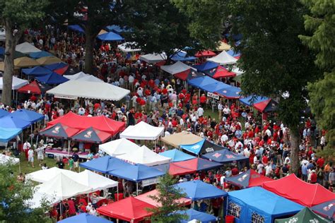 Ole Miss, Grove Ranked No. 2 in Best Collegiate Tailgate | HottyToddy.com