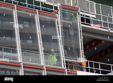 Installation of glass Facade Panels - The Shard Construction - London Bridge Stock Photo - Alamy