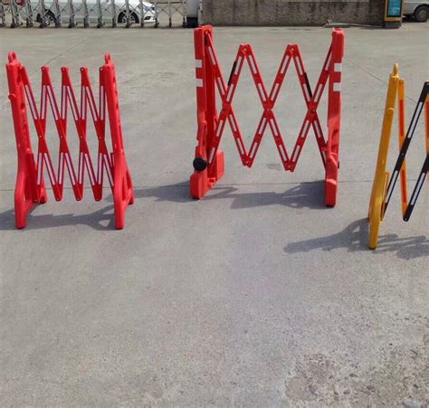 Portable Expandable Barricades Retractable Barriers Fencing - Retractable Barrier and ...