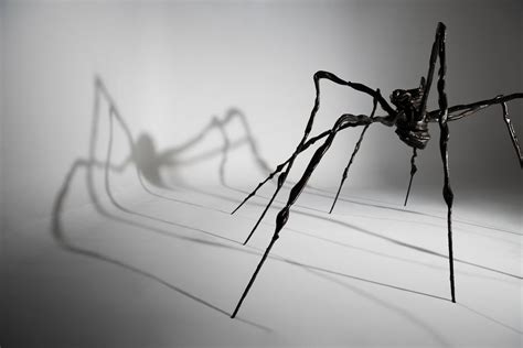 This giant 10-foot bronze spider sculpture was auctioned for a record $32.8 million - Luxurylaunches