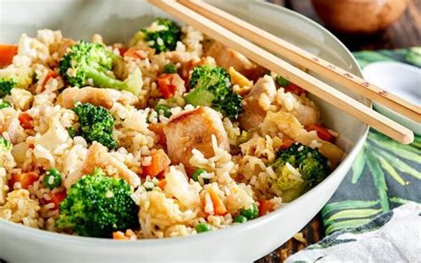 CHICKEN WOK FRIED RICE - Tikka Masala