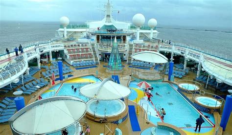 Cruise from Singapore - Royal Caribbean - Jetchase Travels