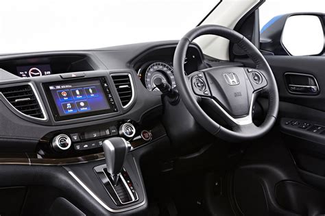 2015-honda-cr-v-series-2-interior - ForceGT.com