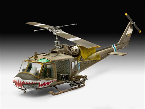 Revell 1/35 Bell UH-1C Helicopter Kit 04960