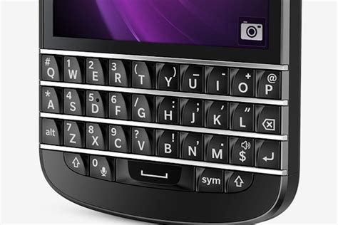 BlackBerry Says Keyboards Are the Future - Vox