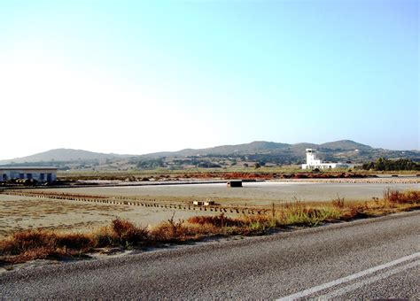 alikes. milos Airport Photo from Provatas in Milos | Greece.com