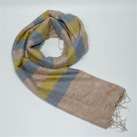 Yak Wool Shawls, Scarfs, And Blankets Wholesale Nepal | HIN