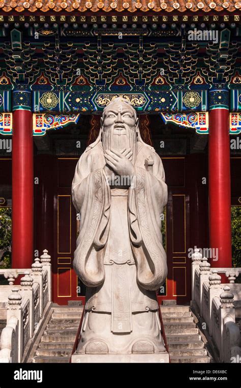 Confucius Statue at the Dacheng Hall. Confucius Temple. Beijing. China ...