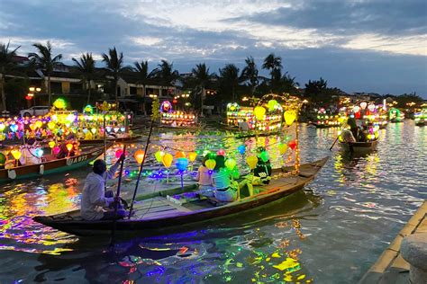 Hoi An Lantern Boat Ride on Hoai River – Central Vietnam Guide