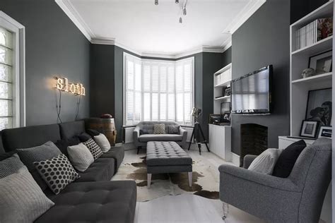 42 Gray Living Room Ideas for a Calming Neutral Space | Grey sofa ...