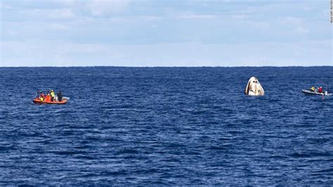 Live updates: SpaceX Dragon Crew returns to Earth | CNN Business