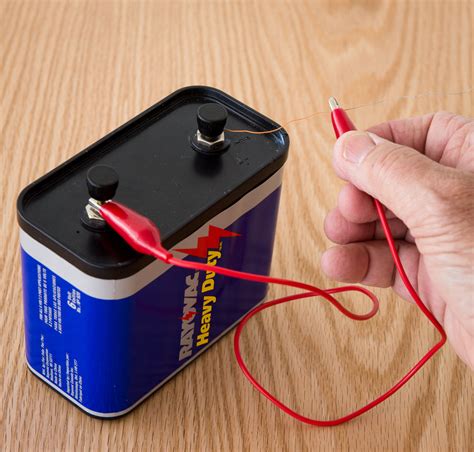 Short Circuit: Physics & Electricity Science Activity | Exploratorium