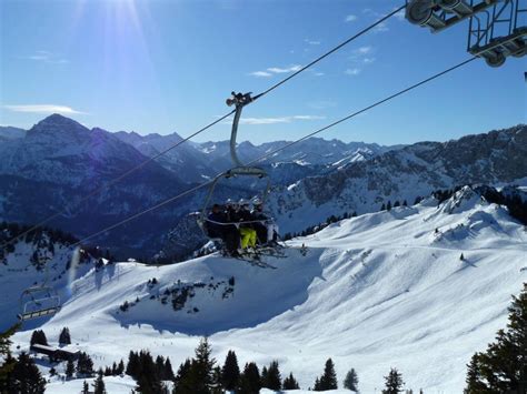 Ski resort Hahnenkamm – Höfen/Reutte - Skiing Hahnenkamm – Höfen/Reutte