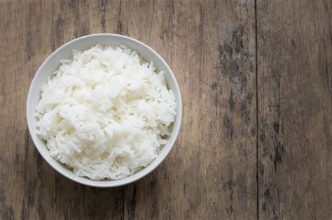 What Are the Effects of Eating Raw Rice? | livestrong