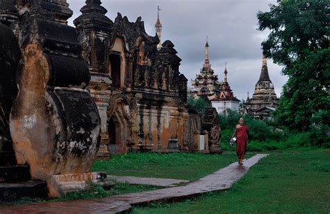 Ancient Temples on Sagaing Hill, Sagaing Hill Mandalay Pictures, Sagaing Hill Old Town Photos ...