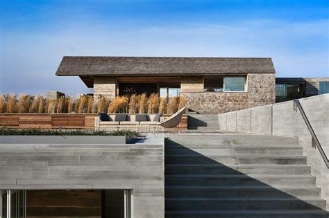 Modern Montauk House by Bates Masi Architects