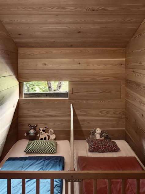 A Tiny Cabin In The Swiss Alps - IGNANT | Cabanes modernes, Tout petit ...