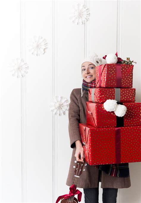 10 Tips for Simplifying Holiday Shopping - Say Yes