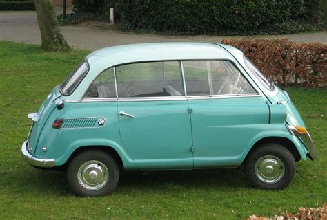 BMW 600. Wow I want this, in this color. | favorite car | Bmw isetta、Bmw、Bmw classic cars