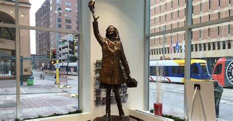 Mary Tyler Moore statue goes back on display in Minneapolis