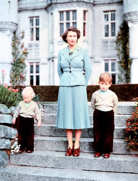 What to Know About Queen Elizabeth II | Reader's Digest