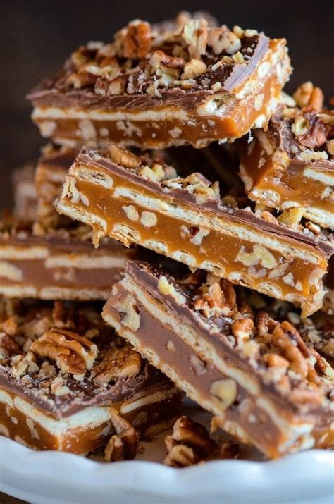 Pecan Caramel Bars | The Novice Chef