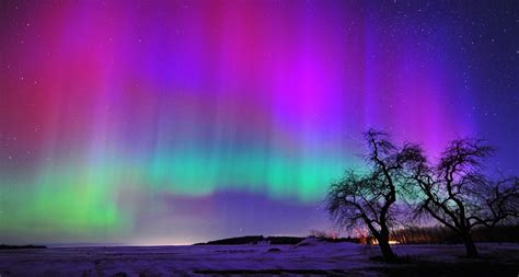 Pink Aurora Borealis A view of aurora borealis | Norrsken / Northen ...