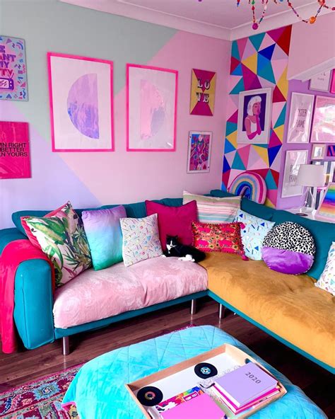 27 Colorful Home Design & Decorating Ideas | Extra Space Storage