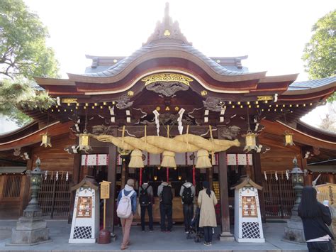 Kushida Shrine, one of Fukuoka's most famous sites - VOYAPON