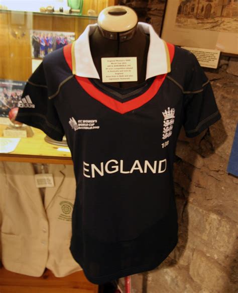 WC England World Cup Cricket top – Somerset Cricket Museum