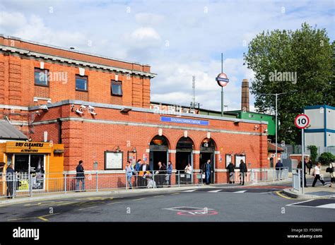 Golders Green Underground Station, Golders Green, London Borough of ...