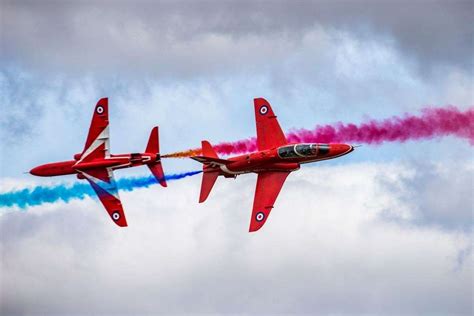 Red Arrows to fly across England today, including near Newark, to support England ahead of Euro ...