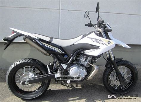 Yamaha Yamaha WR125X - Moto.ZombDrive.COM