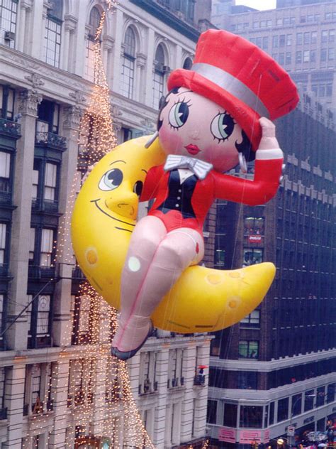 Vintage Photos Of Macy's Thanksgiving Day Parade Balloons