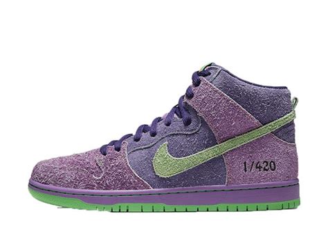 Best Fake Nike SB Dunk High "Purple Skunk 420" For Sale | SbDunk.org