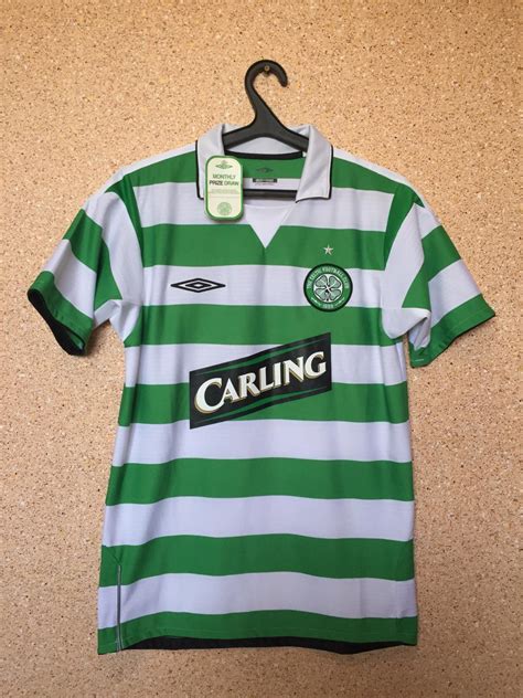 Celtic Home football shirt 2004 - 2005. Sponsored by Carling