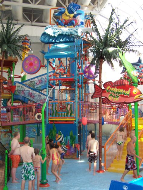 The Travelling Quigleys: West Edmonton Mall - Water Park