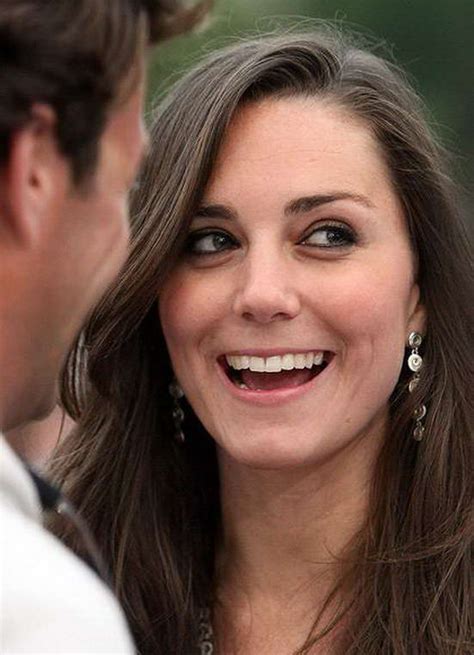 Top World News: When Kate Middleton Smile