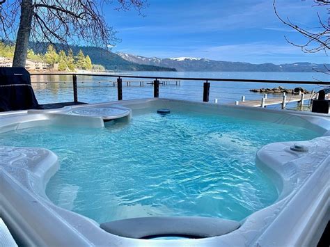 7 Best Cabins With Hot Tub Near Lake Tahoe, USA | Trip101