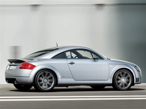 Audi TT Coupe pics